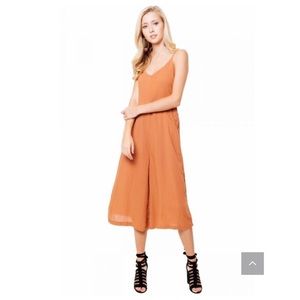 August Winds Soft Culotte Jumpsuit sz small